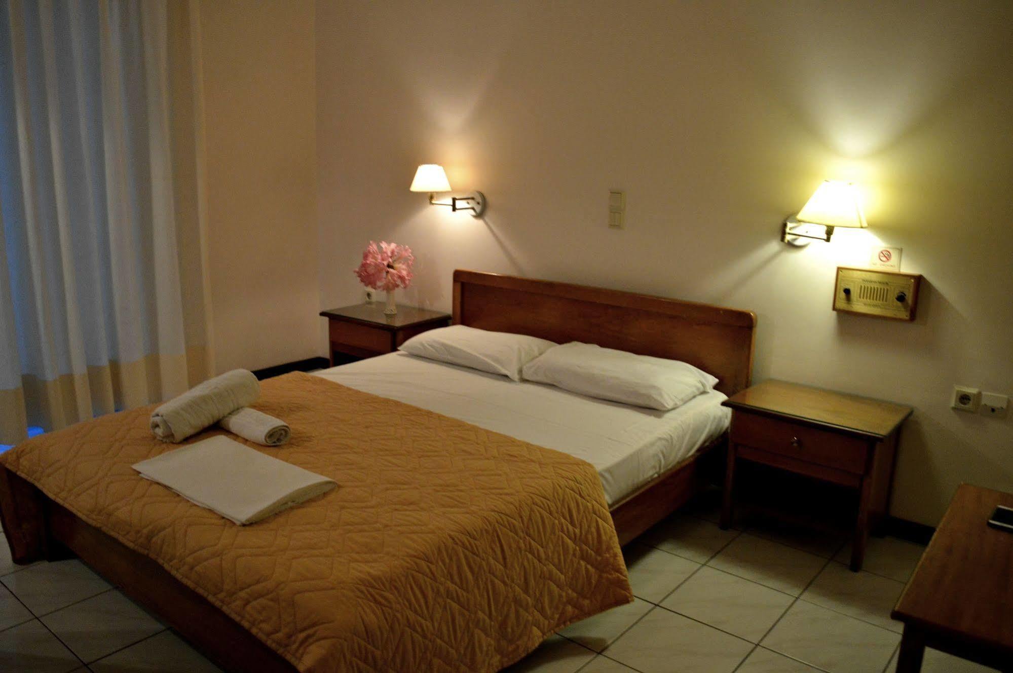 Paradise Beach Camping Platys Gialos  Bagian luar foto